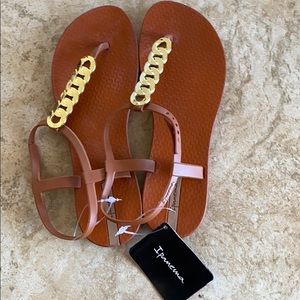 NWT ipanema sandals